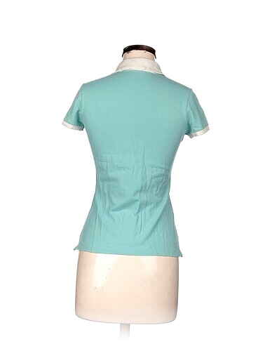 36 Beden Lacoste T-shirt %70 İndirimli.