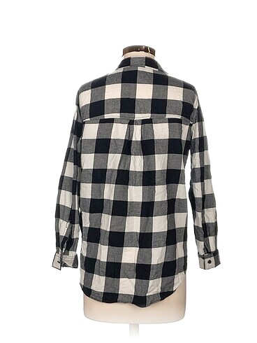 38 Beden H&M Gömlek %70 İndirimli.