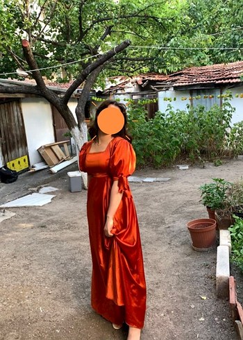 Turuncu V Yaka Uzun Drapeli Elbise - Görsel 3