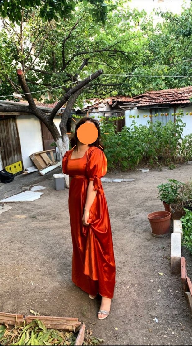 Turuncu V Yaka Uzun Drapeli Elbise - Görsel 3