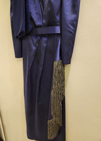 Lacivert Parlak Uzun Drapeli Kadın Abiye elbise şal dahil - Görsel 9