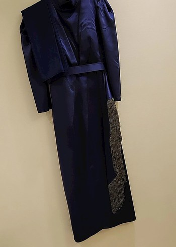 Lacivert Parlak Uzun Drapeli Kadın Abiye elbise şal dahil - Görsel 4