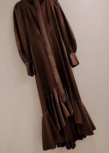 Uzun Kollu Kahverengi Fırfırlı Uzun  abiye Elbise - Görsel 4