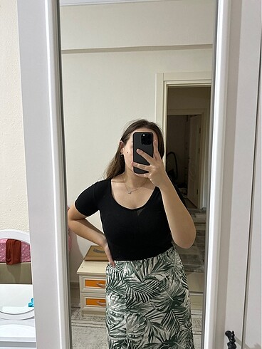 Siyah crop