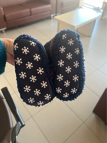 18-19 numara ev ayakkabısı yeni kullanılmamış - Görsel 3