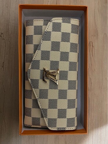Louis Vuitton Cüzdan