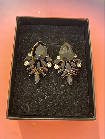 Çelik siyah taşlı küpe - Görsel 2