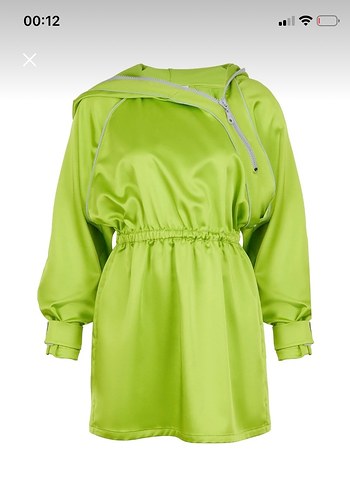 Drapeli Yüksek Yakalı Parlak Yeşil Mini Yağmurluk - Görsel 4