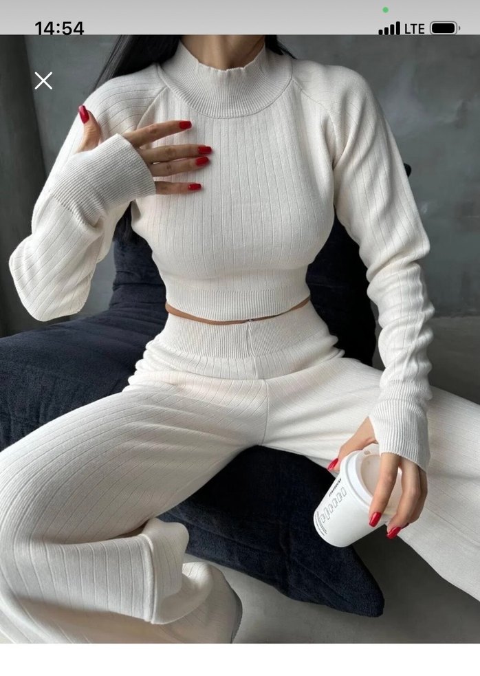 Beyaz Yüksek Yakalı Kadın Eşofman Takımı - Görsel 2