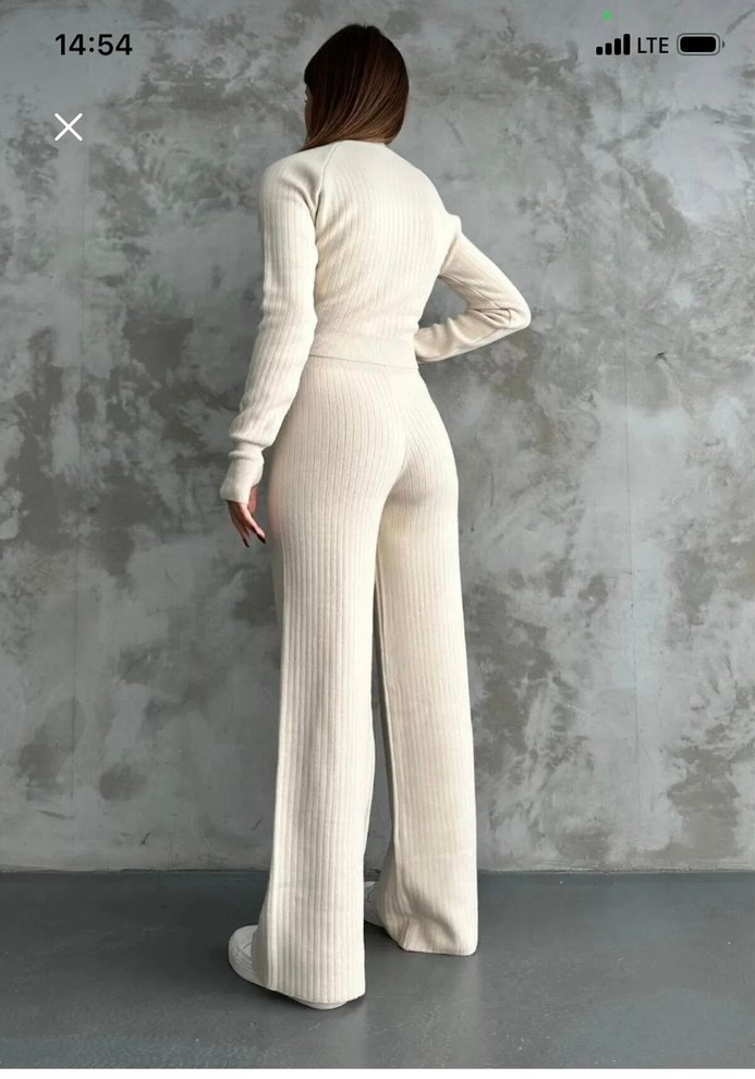 Beyaz Yüksek Yakalı Kadın Eşofman Takımı - Görsel 3