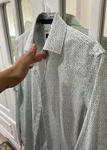 Düğmeli Uzun Kollu Beyaz Gömlek - Görsel 3