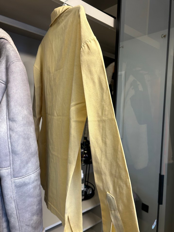 Sarı Düğmeli Keten Gömlek - Görsel 4