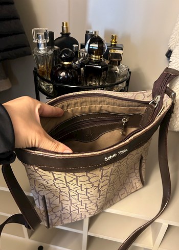 Calvin Klein Kahverengi Deri Desenli Çapraz Çanta - Görsel 3