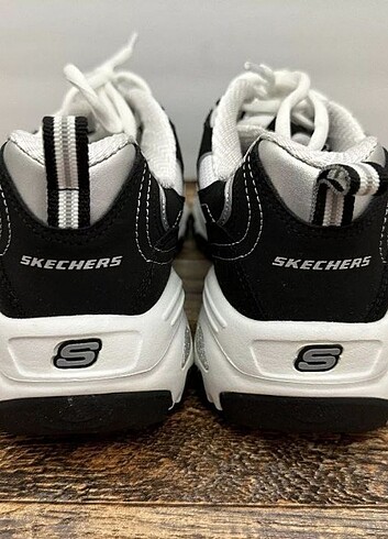 36 Beden siyah Renk Skechers