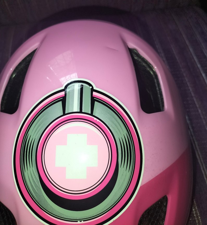 Pembe Renkli Baskılı Bisiklet Kaskı - Görsel 4