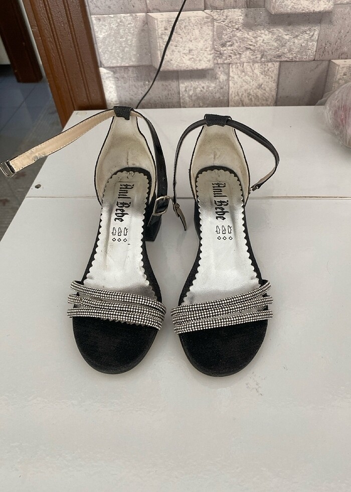 Çocuk topuklu ayakkabı - Görsel 3