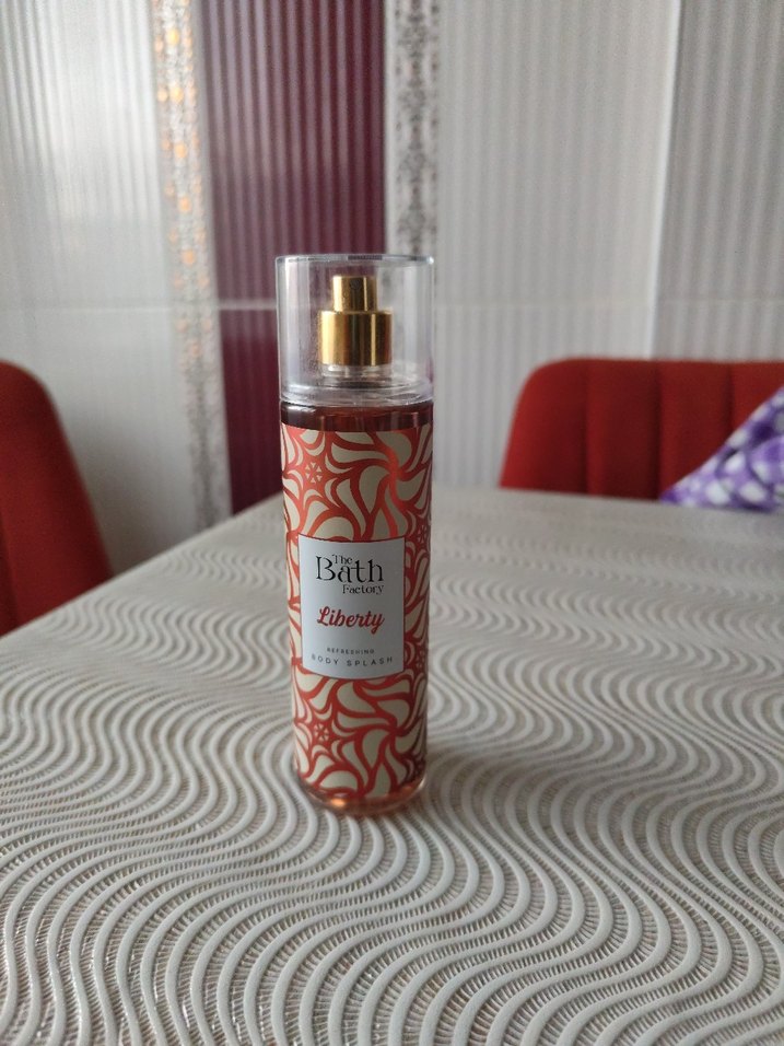 The Bath Factory Liberty Kadın Parfümü - Görsel 2