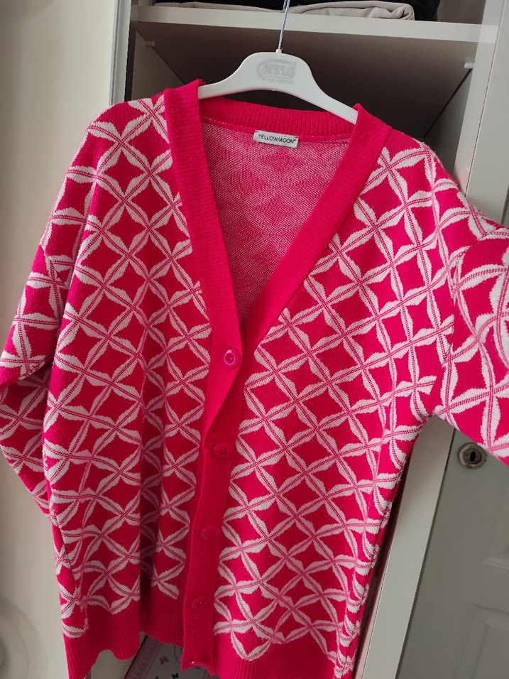 Pembe Desenli Örgü Kadın Hırka - Görsel 3