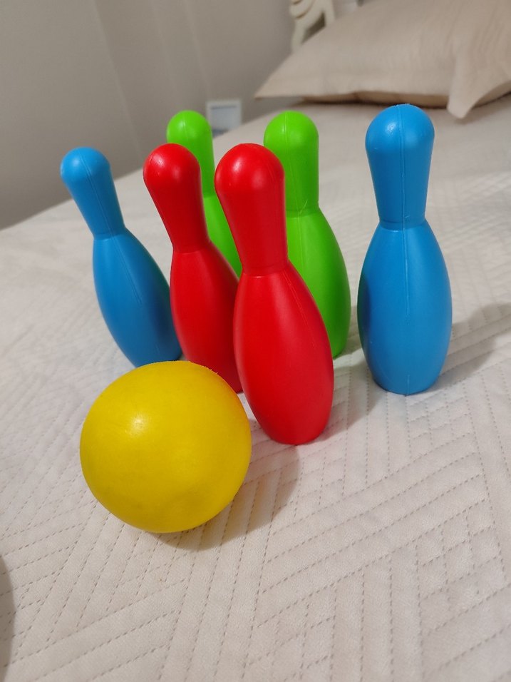 Renkli Bowling Seti ve Su Tabancası Oyuncak - Görsel 3