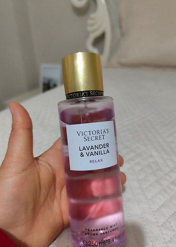 Victoria's Secret Lavanta & Vanilya Kadın Parfümü - Görsel 2