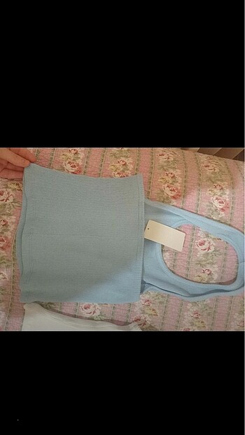 BOYUNDAN BAGLAMALİ CROP ETİKETLİ