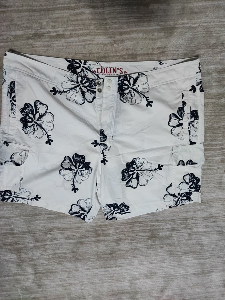 Düğmeli Baskılı Beyaz Mini Erkek Mayo - Görsel 2