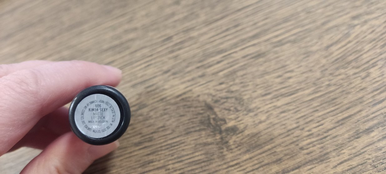 kinda sexy renk. orijinal Mac marka ruj - Görsel 5