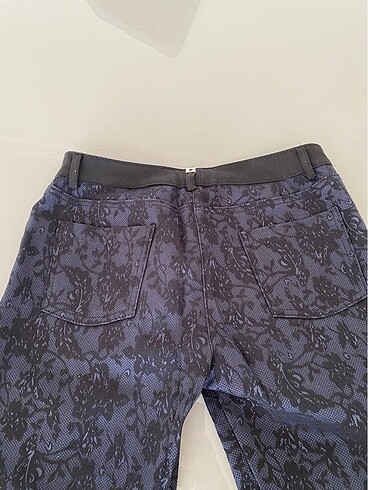 32 Beden dantel desenli gotik pantolon