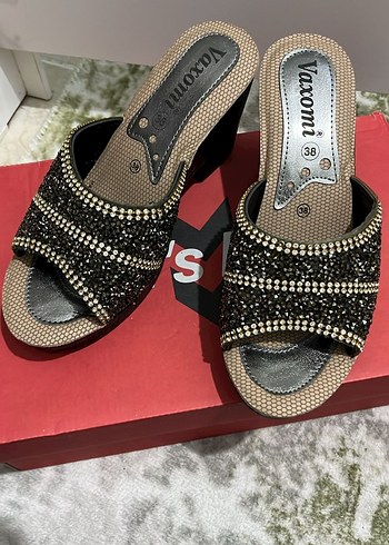 Dolgu Topuk Terlik - Görsel 2