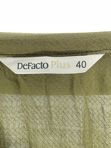 44 Beden yeşil Renk Defacto Bluz %70 İndirimli.
