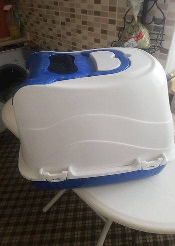 Mavi Kapaklı Kedi Tuvaleti ve Taşıma Kutusu