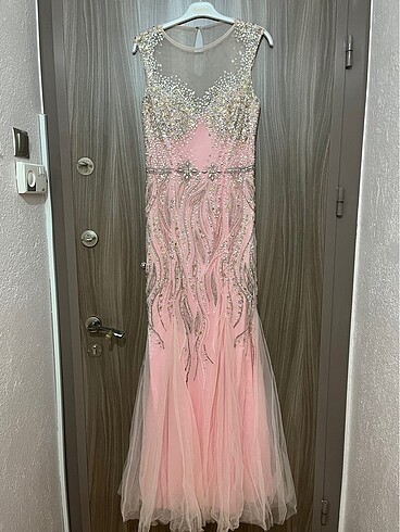 Pembe abiye elbise