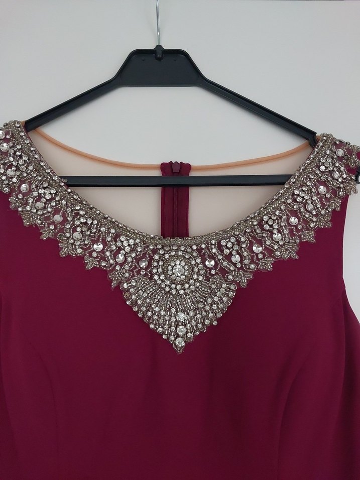 Bordo İşlemeli V Yaka Uzun Abiye Elbise - Görsel 4