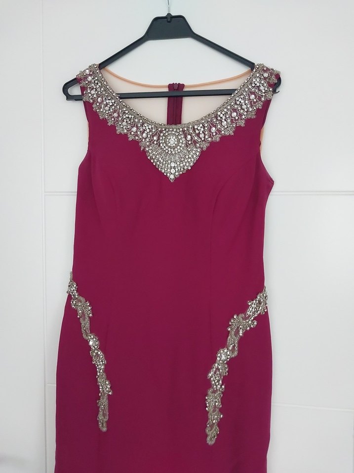 Bordo İşlemeli V Yaka Uzun Abiye Elbise - Görsel 5