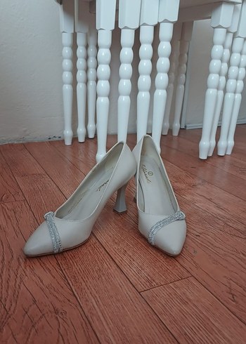 39 Beden Bej Tokalı Stiletto Kadın Abiye Ayakkabı