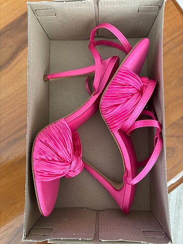 Primark Pembe topuklu ayakkabı