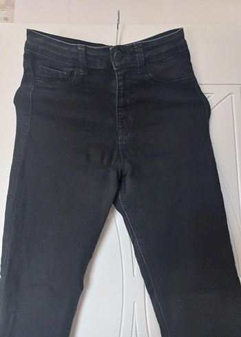 Siyah Kadın Dar Kesim Jean