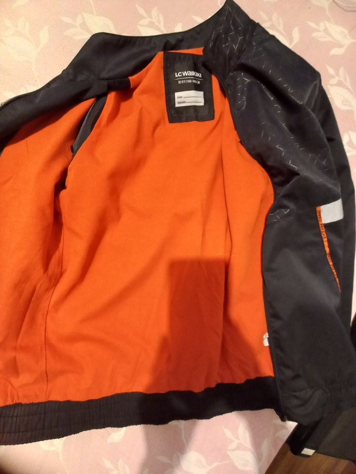 lC waikiki 10-11 yaş Fermuarlı Siyah Erkek Çocuk Spor Ceket - Görsel 4