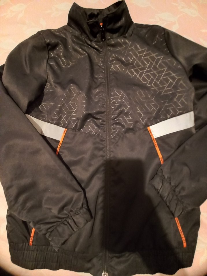 lC waikiki 10-11 yaş Fermuarlı Siyah Erkek Çocuk Spor Ceket - Görsel 3