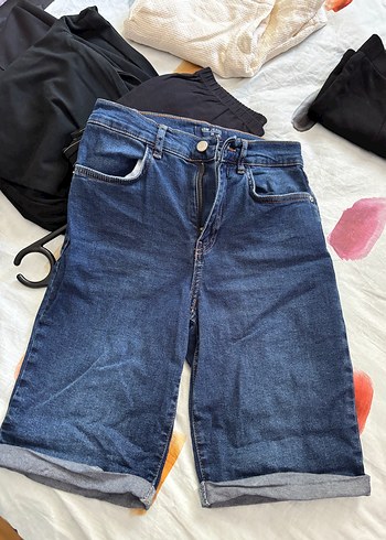 LC Waikiki Koyu Mavi Denim Bermuda Sort