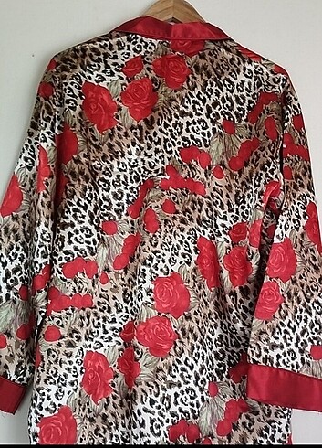 l Beden çeşitli Renk Leopar desenli pijama takımı 