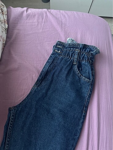 Kot mom jean