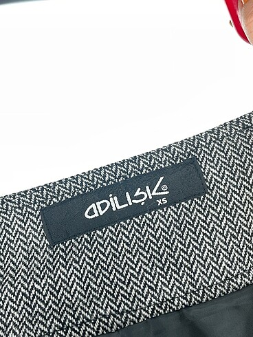 xs Beden çeşitli Renk Adil Işık Mini Etek %70 İndirimli.