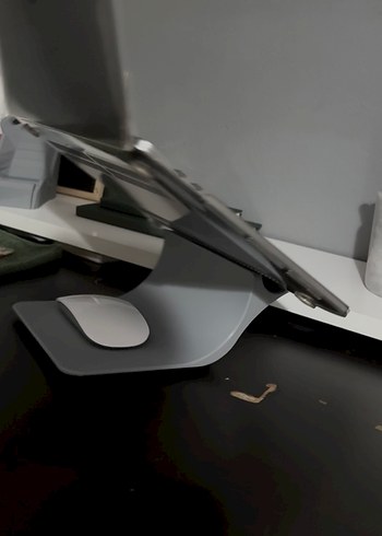 Gri Renkli Laptop standı yükseltici - Görsel 3