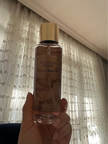 Victoria?s secret bare vanilla body mist