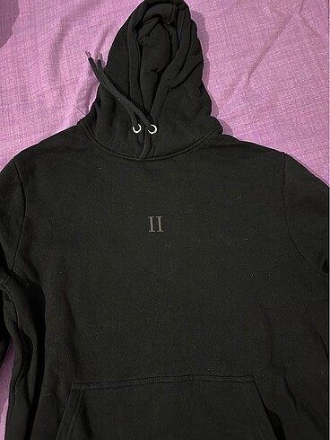 Diğer Les deux siyah kapşonlu sweatshirt
