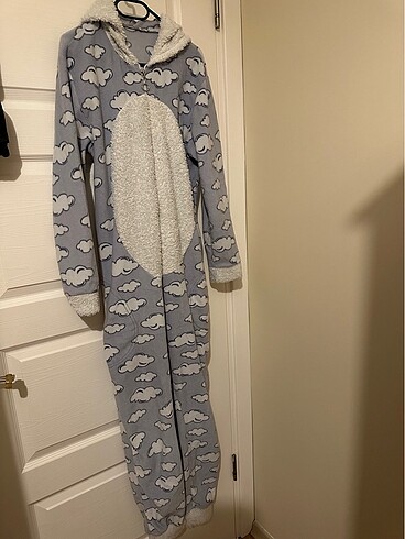 Peluş boydan giyilen tulum pijama