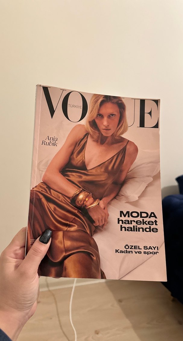 Vogue Temmuz-Ağustos 2024 Moda Dergisi - Görsel 2