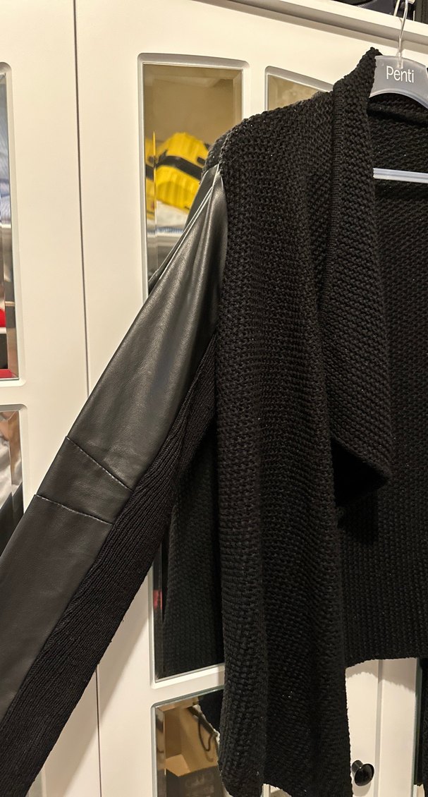 Siyah Örgü Kadın Hırka kolları deri - Görsel 2