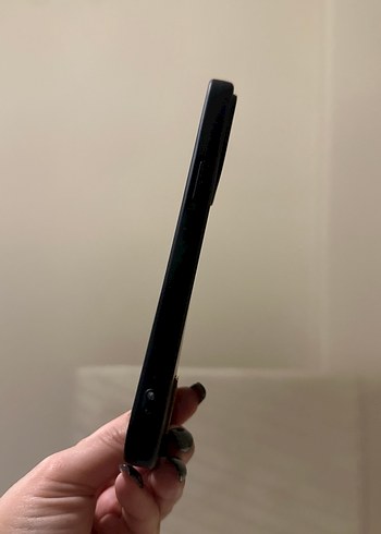 Siyah Guess Telefon Kılıfı Iphone 14 pro max - Görsel 5